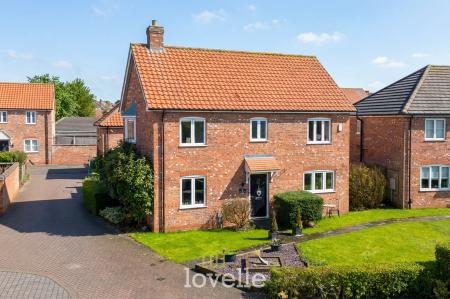 4 bedroom Detached house for sale in Mayfields Court, Stallingborough, DN41