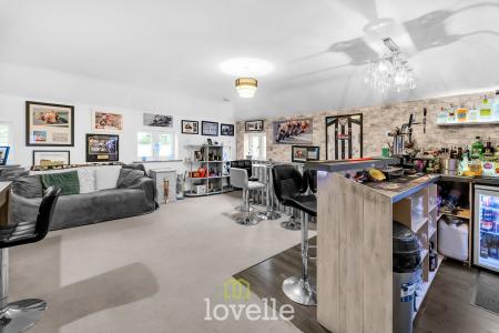 4 bedroom Detached house for sale in Mayfields Court, Stallingborough, DN41