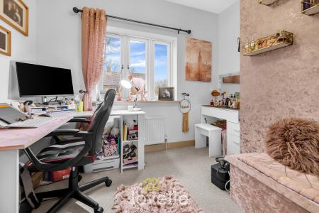 4 bedroom Detached house for sale in Mayfields Court, Stallingborough, DN41