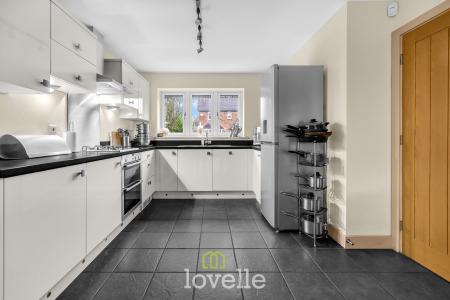 4 bedroom Detached house for sale in Mayfields Court, Stallingborough, DN41