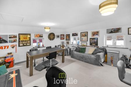 4 bedroom Detached house for sale in Mayfields Court, Stallingborough, DN41