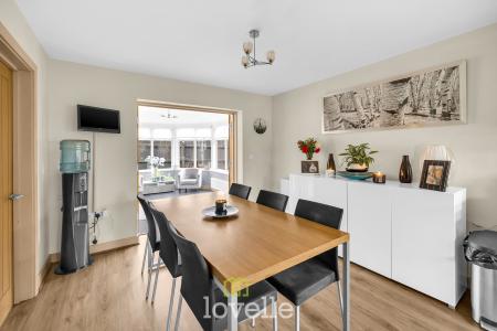 4 bedroom Detached house for sale in Mayfields Court, Stallingborough, DN41
