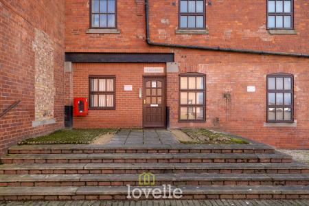1 bedroom Apartment for sale in Victoria Wharf, Grimsby, DN31