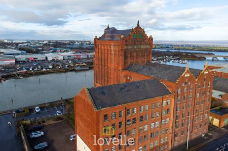 1 bedroom Apartment for sale in Victoria Wharf, Grimsby, DN31