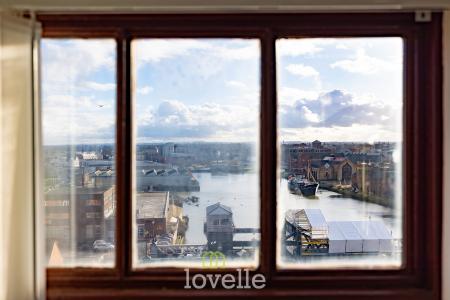 1 bedroom Apartment for sale in Victoria Wharf, Grimsby, DN31