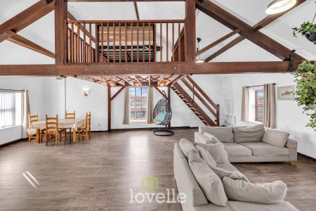 1 bedroom Apartment for sale in Victoria Wharf, Grimsby, DN31