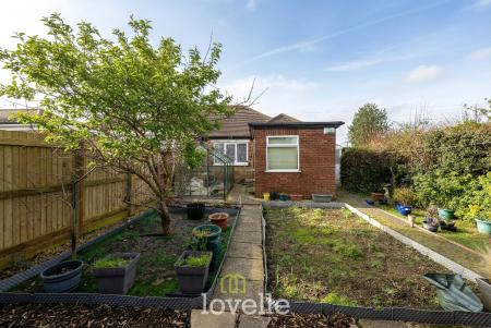 2 bedroom Semi-detached bungalow for sale in Crowland Avenue, Grimsby, DN34