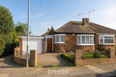 2 bedroom Semi-detached bungalow for sale in Crowland Avenue, Grimsby, DN34