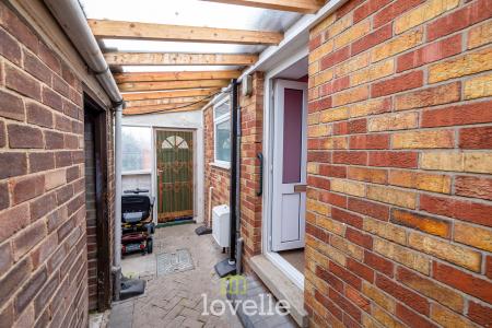 2 bedroom Semi-detached bungalow for sale in Crowland Avenue, Grimsby, DN34