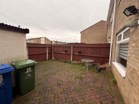 3 bedroom Terraced House to let in Westerdale Way, Grimsby, DN37
