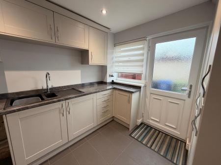 3 bedroom Terraced House to let in Westerdale Way, Grimsby, DN37