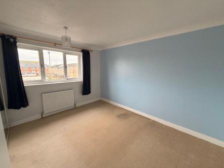 3 bedroom Terraced House to let in Westerdale Way, Grimsby, DN37