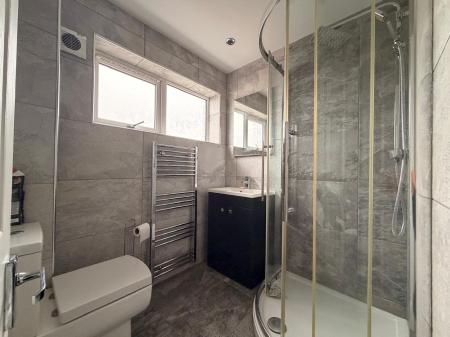 3 bedroom Terraced House to let in Westerdale Way, Grimsby, DN37