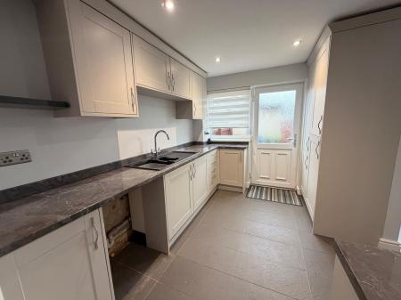 3 bedroom Terraced House to let in Westerdale Way, Grimsby, DN37