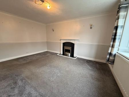 3 bedroom Terraced House to let in Westerdale Way, Grimsby, DN37
