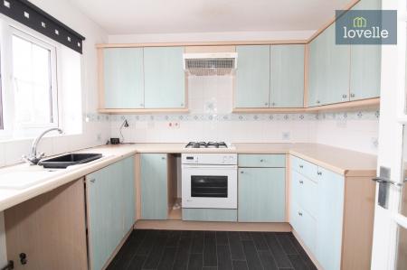 3 bedroom Terraced House for sale in Graye Drive, Louth, LN11