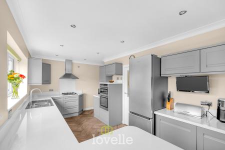 5 bedroom Detached house for sale in Allestree Drive, Scartho, Grimsby, DN33