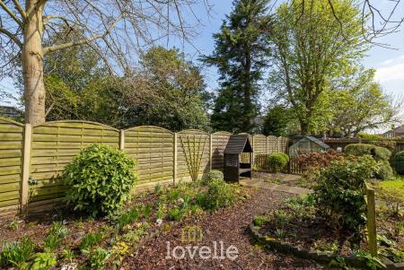 5 bedroom Detached house for sale in Allestree Drive, Scartho, Grimsby, DN33