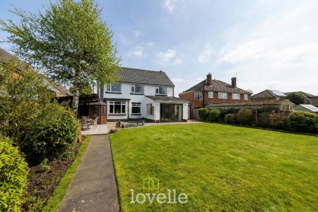 5 bedroom Detached house for sale in Allestree Drive, Scartho, Grimsby, DN33