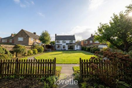 5 bedroom Detached house for sale in Allestree Drive, Scartho, Grimsby, DN33