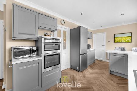 5 bedroom Detached house for sale in Allestree Drive, Scartho, Grimsby, DN33