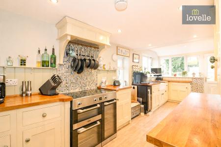 3 bedroom Detached house for sale in The Hill, Saltfleet, LN11