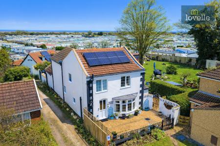 3 bedroom Detached house for sale in The Hill, Saltfleet, LN11