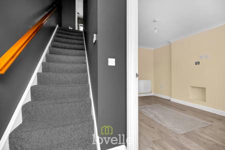 2 bedroom Semi-detached house for sale in Tealby Close, Immingham, DN40