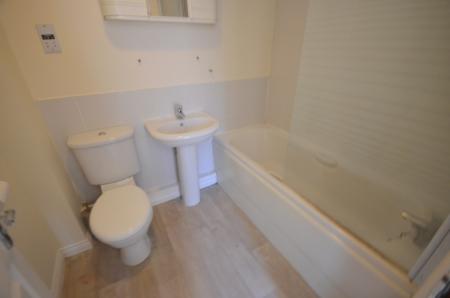 2 bedroom End of terrace house to let in Danes Close, Grimsby, DN32