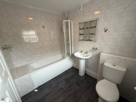 2 bedroom Terraced House to let in Julian Street, Grimsby, DN32