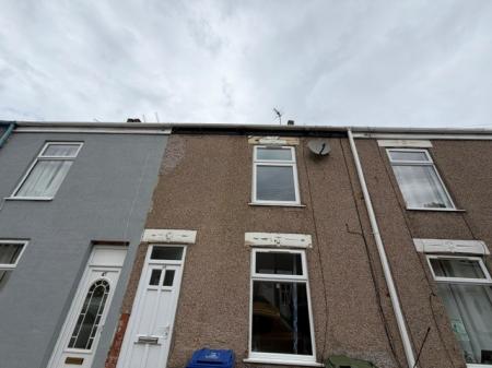 2 bedroom Terraced House to let in Julian Street, Grimsby, DN32