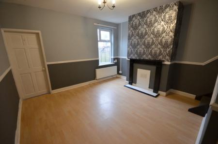 2 bedroom Terraced House to let in Julian Street, Grimsby, DN32