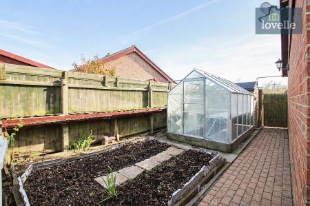 3 bedroom Detached bungalow for sale in Pasture Drive, Louth, LN11