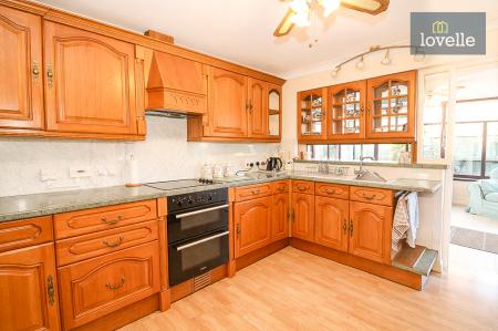 3 bedroom Detached bungalow for sale in Pasture Drive, Louth, LN11