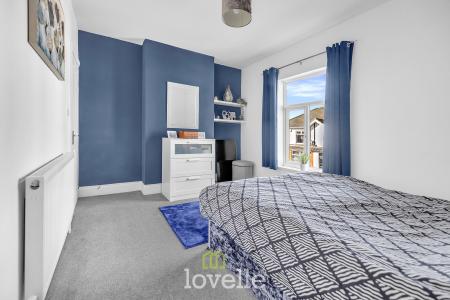 3 bedroom Terraced House for sale in Columbia Road, Grimsby, DN32