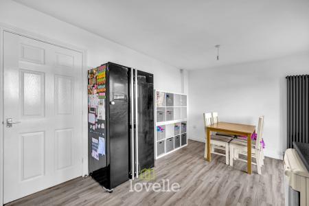 3 bedroom End of terrace house for sale in Cromwell Road, Grimsby, DN31