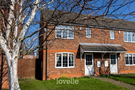 3 bedroom End of terrace house for sale in Cromwell Road, Grimsby, DN31