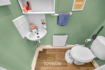 3 bedroom End of terrace house for sale in Cromwell Road, Grimsby, DN31