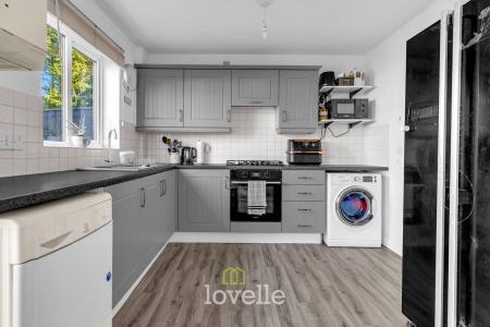 3 bedroom End of terrace house for sale in Cromwell Road, Grimsby, DN31