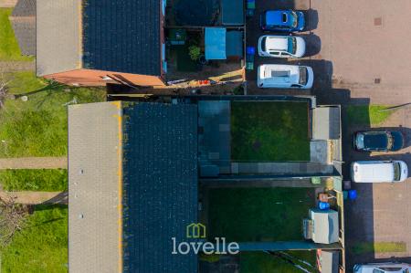 3 bedroom End of terrace house for sale in Cromwell Road, Grimsby, DN31