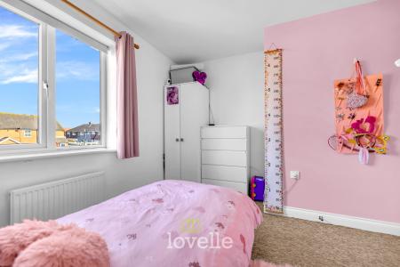 3 bedroom End of terrace house for sale in Cromwell Road, Grimsby, DN31