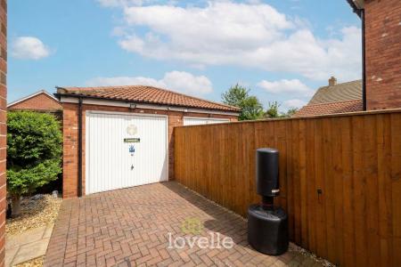 4 bedroom Detached house for sale in Bellflower Road, Scartho, Grimsby, DN33