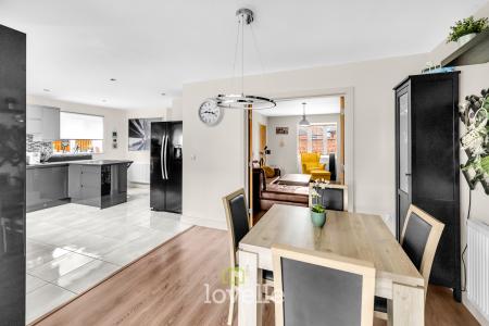 4 bedroom Detached house for sale in Bellflower Road, Scartho, Grimsby, DN33