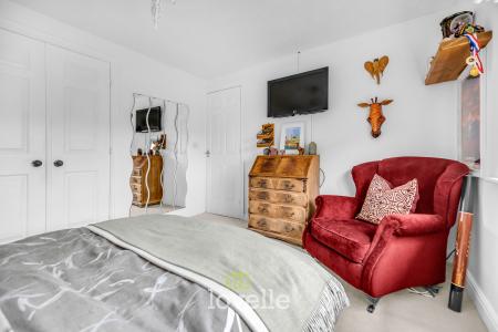 4 bedroom Detached house for sale in Buttercup Court, Healing, DN41