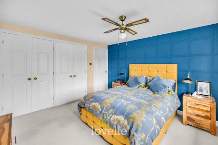 4 bedroom Detached house for sale in Buttercup Court, Healing, DN41