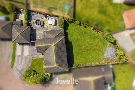 4 bedroom Detached house for sale in Buttercup Court, Healing, DN41