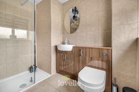 4 bedroom Detached house for sale in Buttercup Court, Healing, DN41