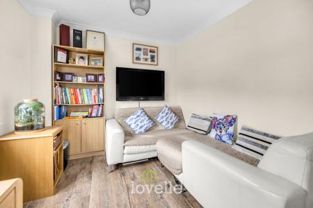 4 bedroom Detached house for sale in Buttercup Court, Healing, DN41