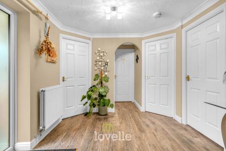 4 bedroom Detached house for sale in Buttercup Court, Healing, DN41