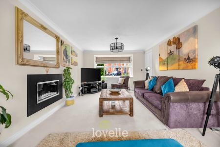 4 bedroom Detached house for sale in Buttercup Court, Healing, DN41